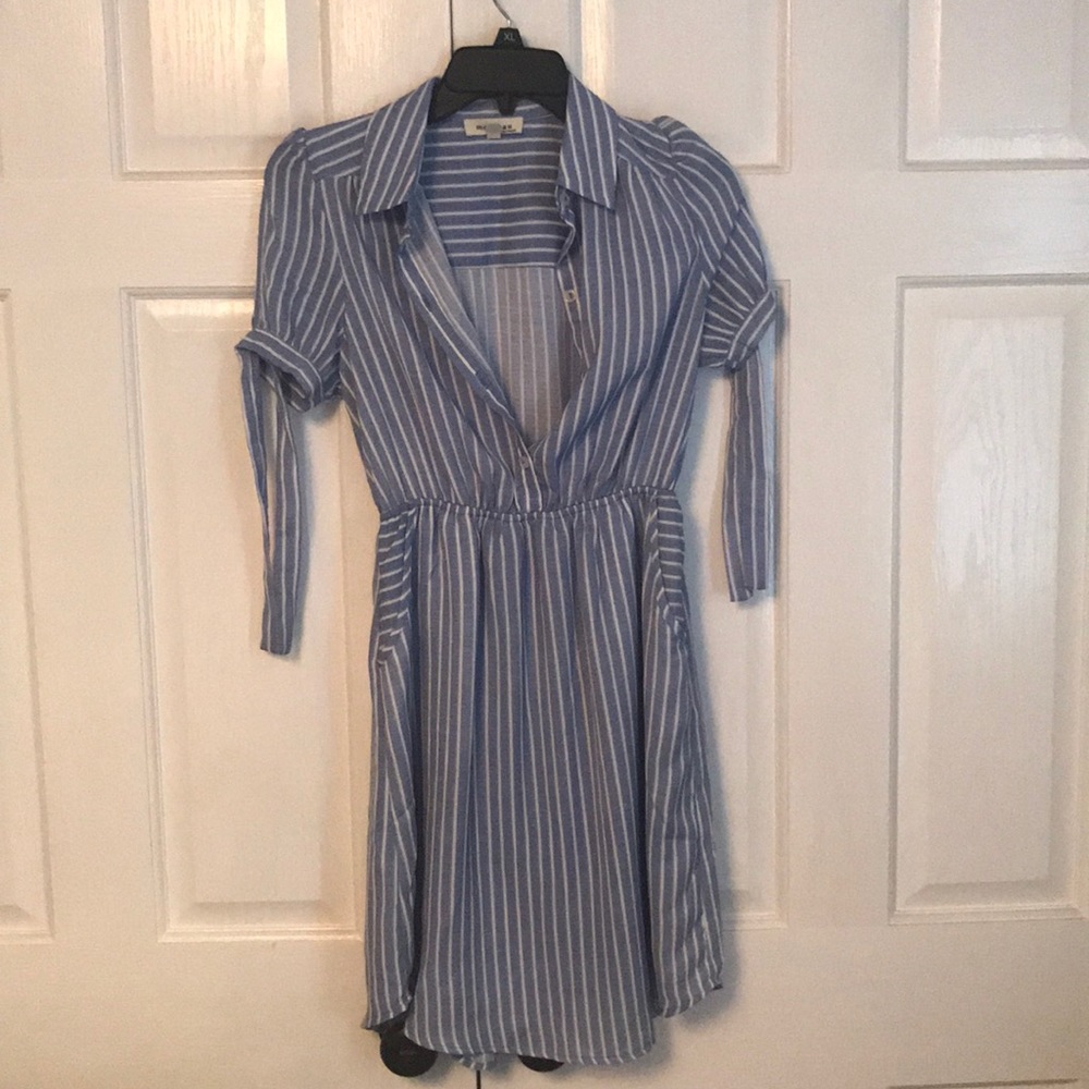 Women’s dress